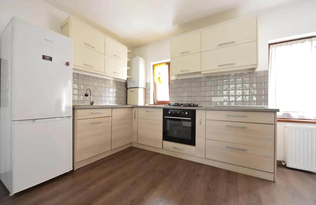 Apartament Astra Bn70-1